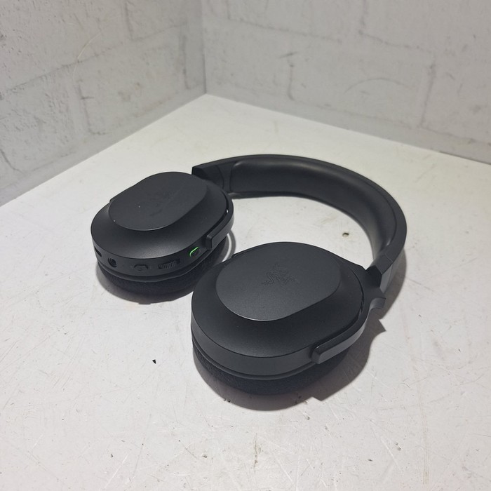 Наушники Razer Barracuda X