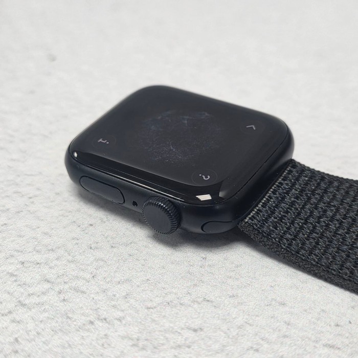 Смарт-часы Apple watch SE 40mm