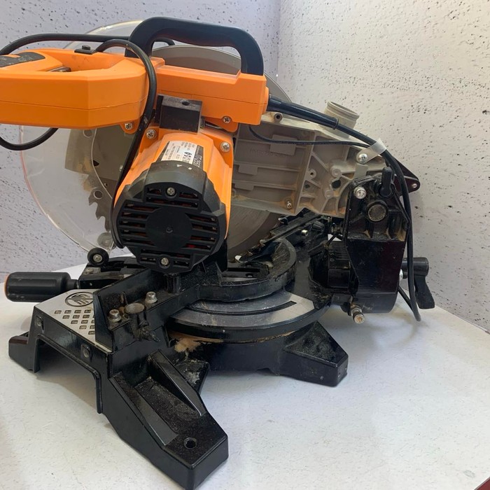 Торцовочная пила Вихрь ПТ-255Л