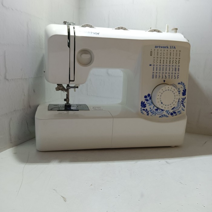 Швейная машина ARTWORK 37A