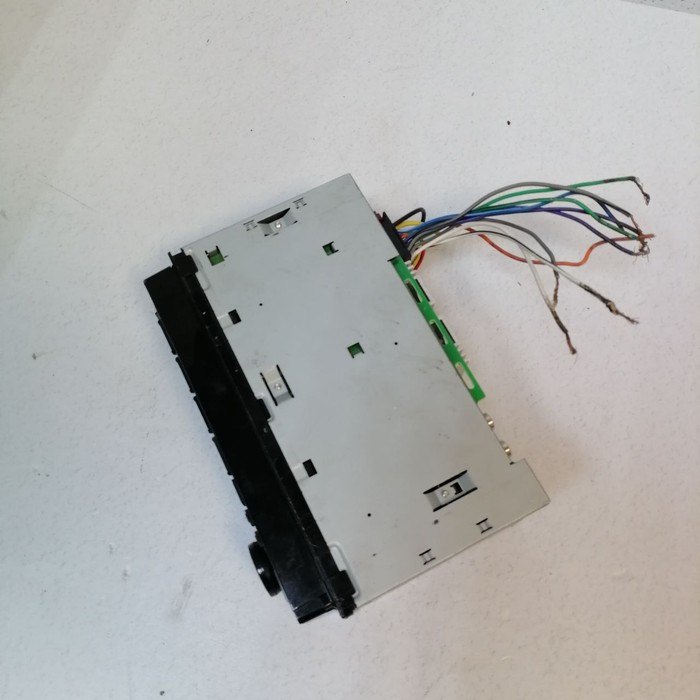 Автомагнитола Kenwood KMM-125