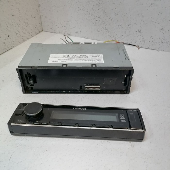 Автомагнитола Kenwood KMM-125