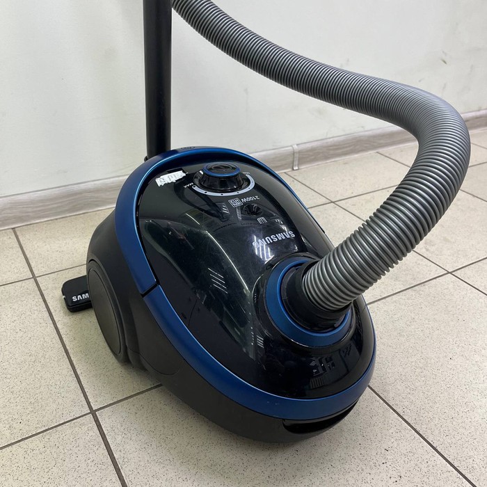 Напольный пылесос Samsung SC5483