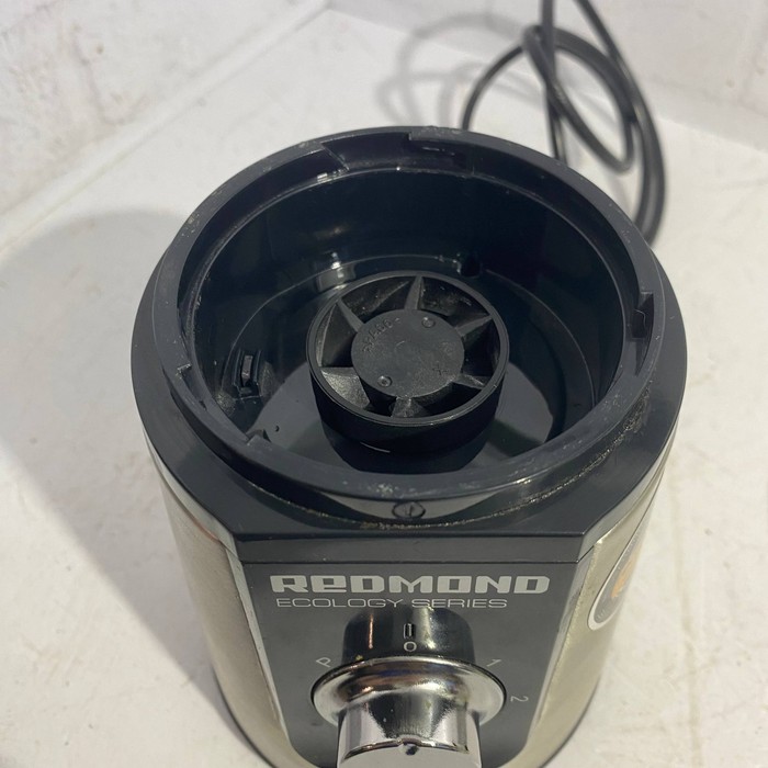 Блендер Redmond RSB-M3422
