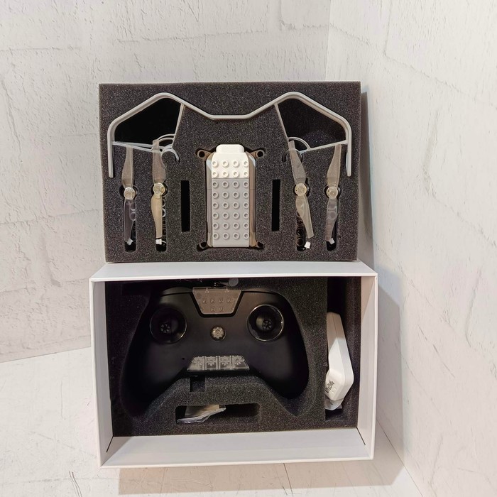 Квадрокоптер Tezona Pixel