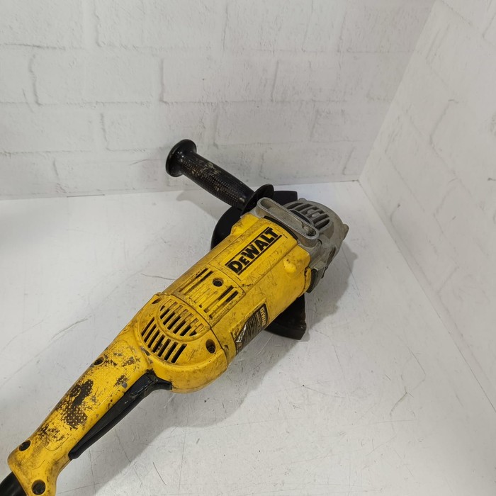 Болгарка DeWalt DWE492S KS