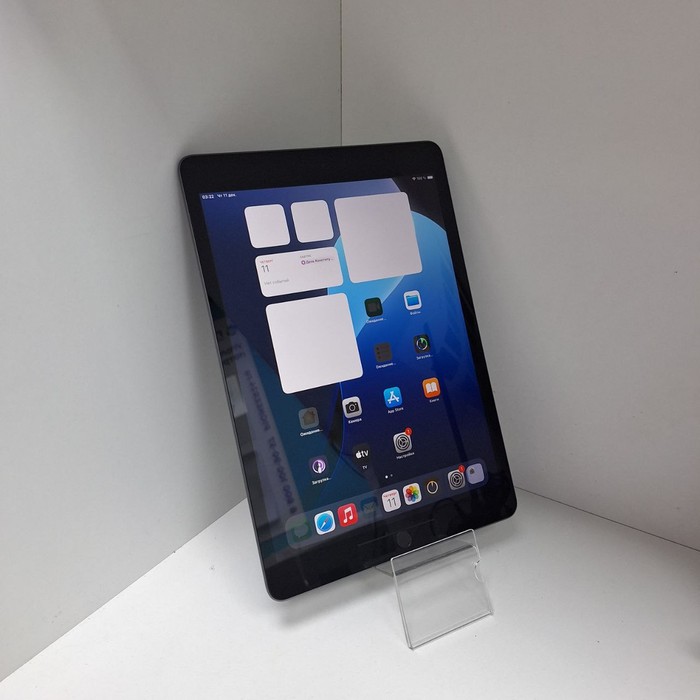 Планшет Apple iPad (9 поколение) 10.2 Wi-Fi 3/64 Серый