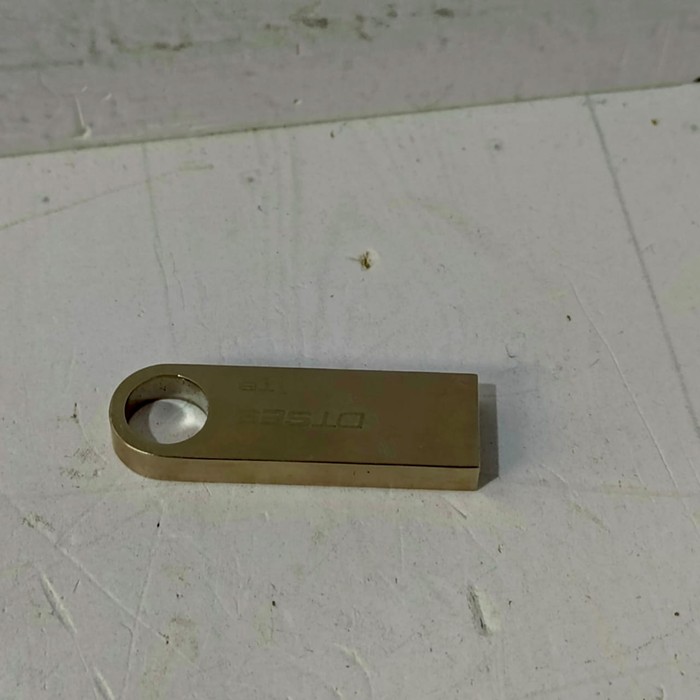 USB Flash-накопитель DT SE9 1Tb