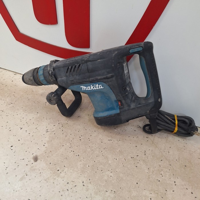 Отбойный молоток Makita Hm1213c