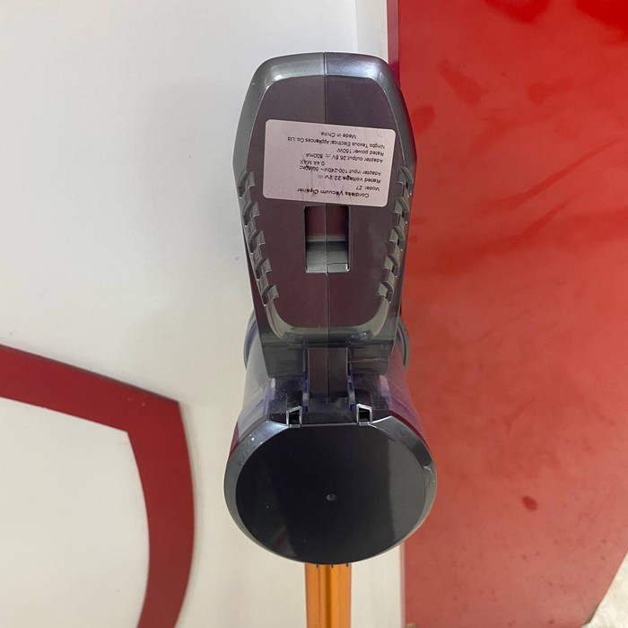 Вертикальный пылесос Вертикальный Z7