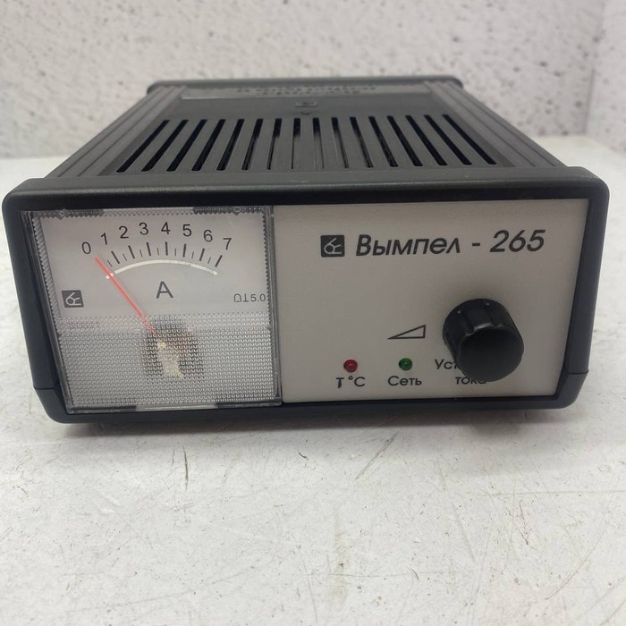 Автомобильное зарядное устройство Вымпел 265