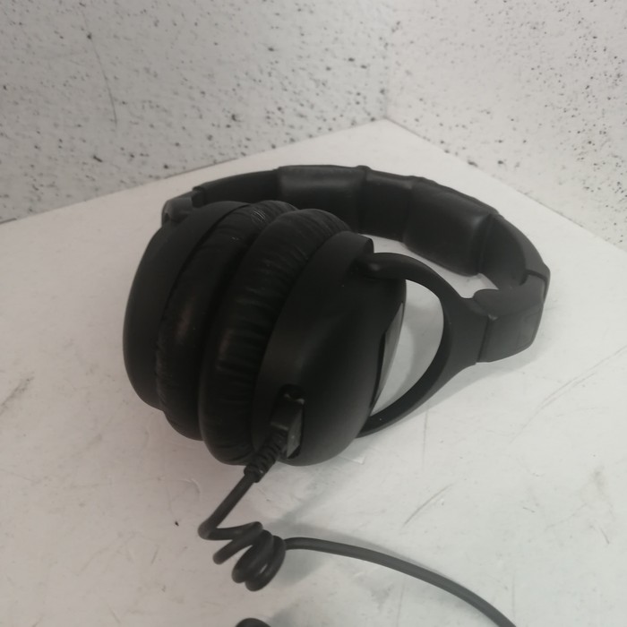Наушники Sennheiser HD 300 Pro