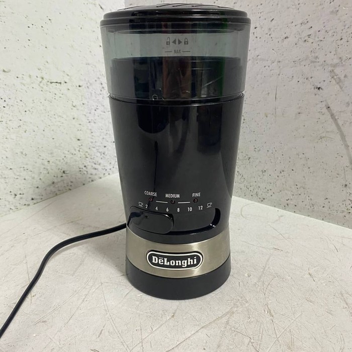 Кофемолка delonghi KG210