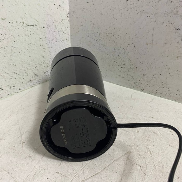 Кофемолка delonghi KG210