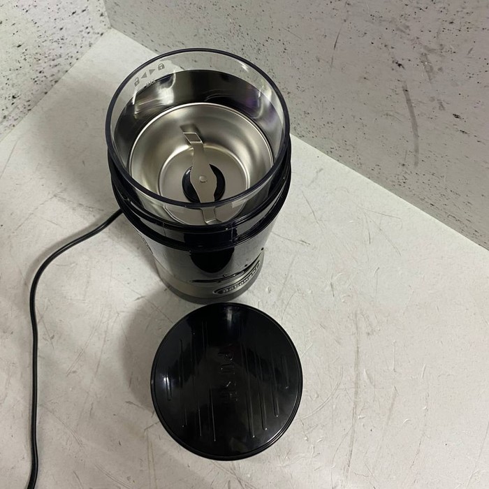 Кофемолка delonghi KG210