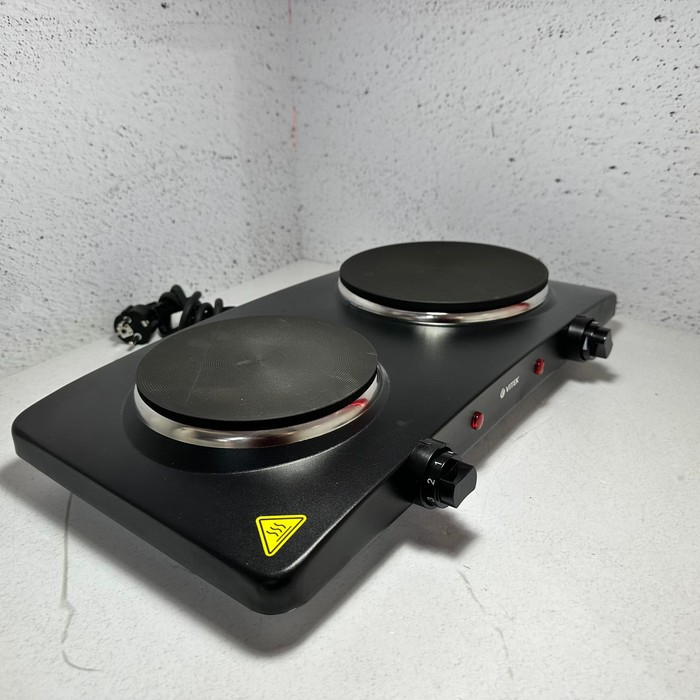 Настольная электрическая плита Vitek VT-3704