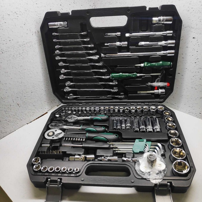 Набор инструментов (большой) TOOLS 121 предмет