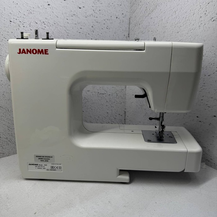 Швейная машина Janome 1543
