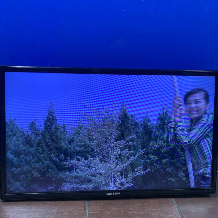 Телевизор Samsung UE32EH4000W