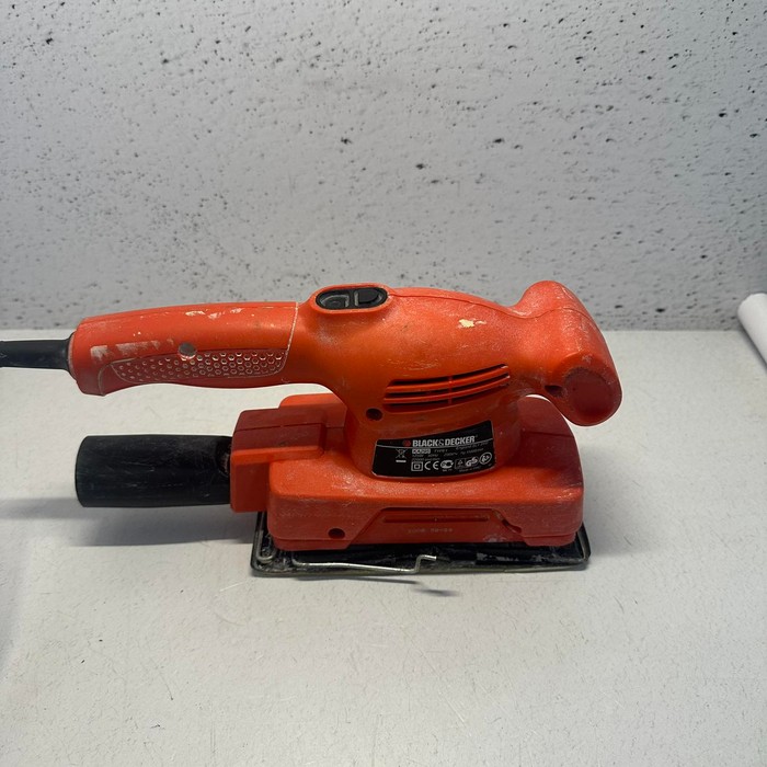 Шлифмашина BLACK+DECKER KA 295