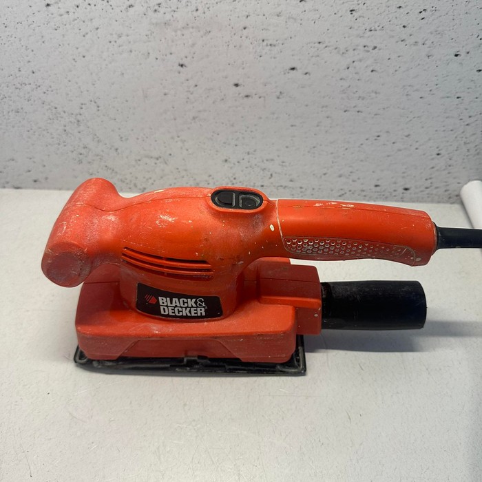 Шлифмашина BLACK+DECKER KA 295