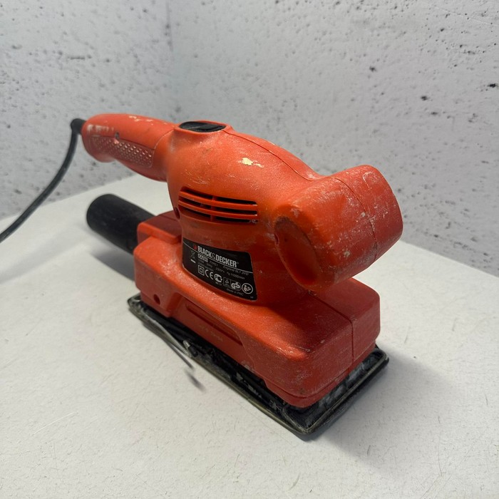 Шлифмашина BLACK+DECKER KA 295