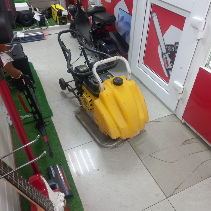 Вибромашина Champion G210HK