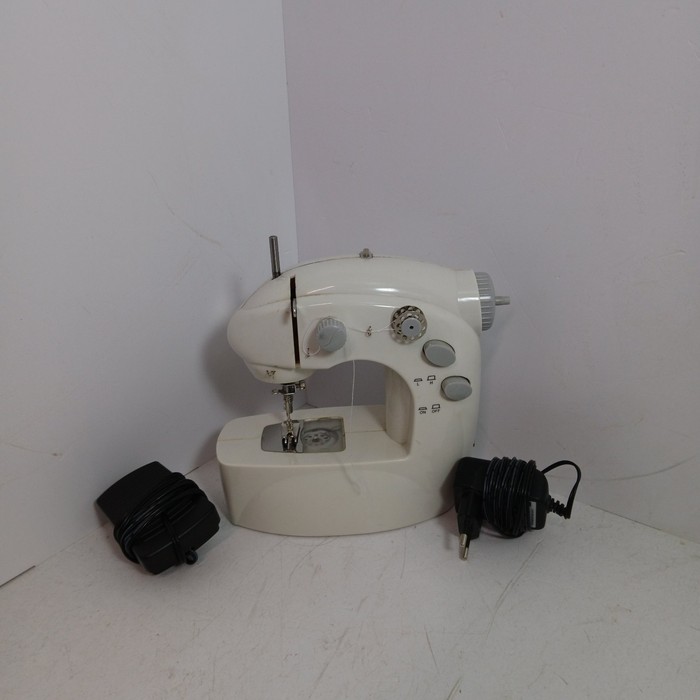 Швейная машина Mini sewing Machine FHSM-203