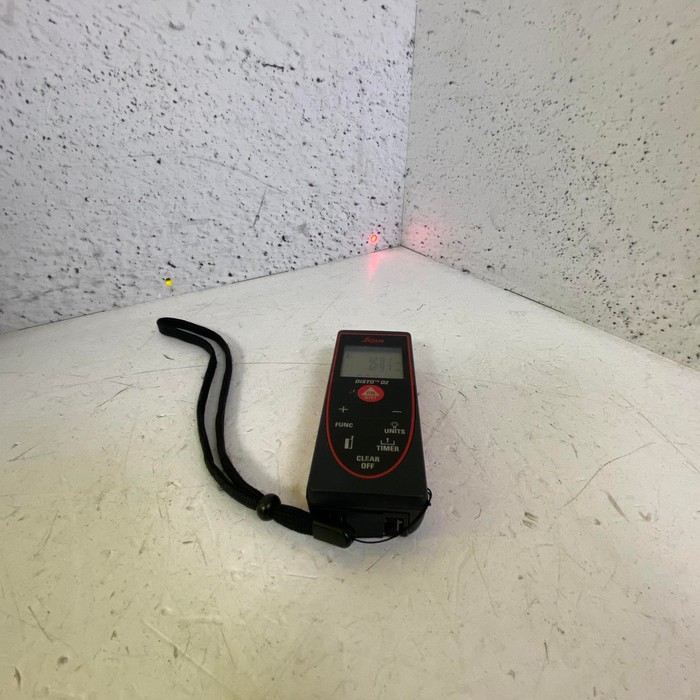 Дальномер Leica Disto D2  100м