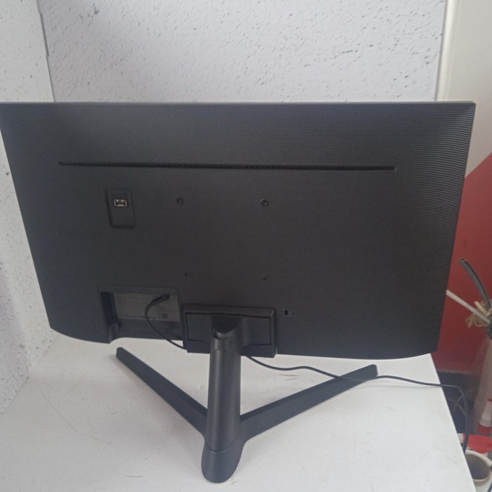 Монитор Samsung M5 S24AM506NI