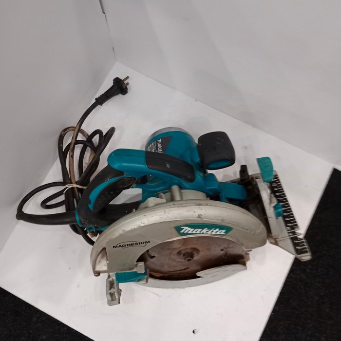 Циркулярная пила Makita 5008MG