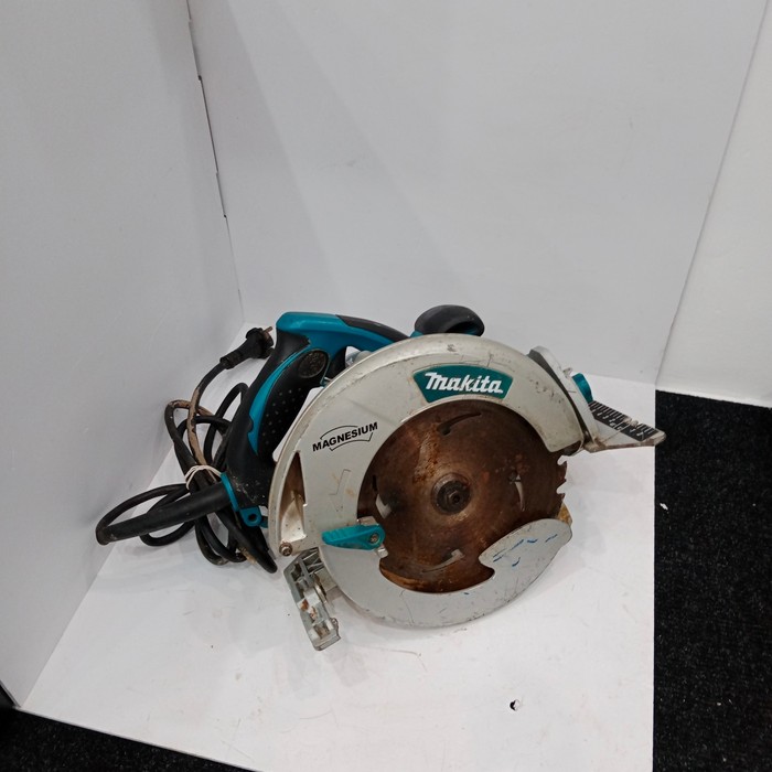 Циркулярная пила Makita 5008MG