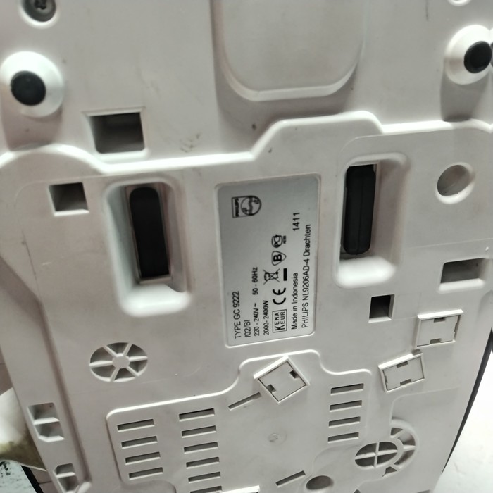 Парогенератор Philips GC9222 PerfectCare Expert