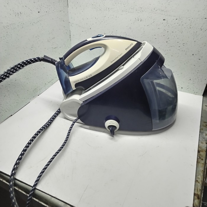Парогенератор Philips GC9222 PerfectCare Expert