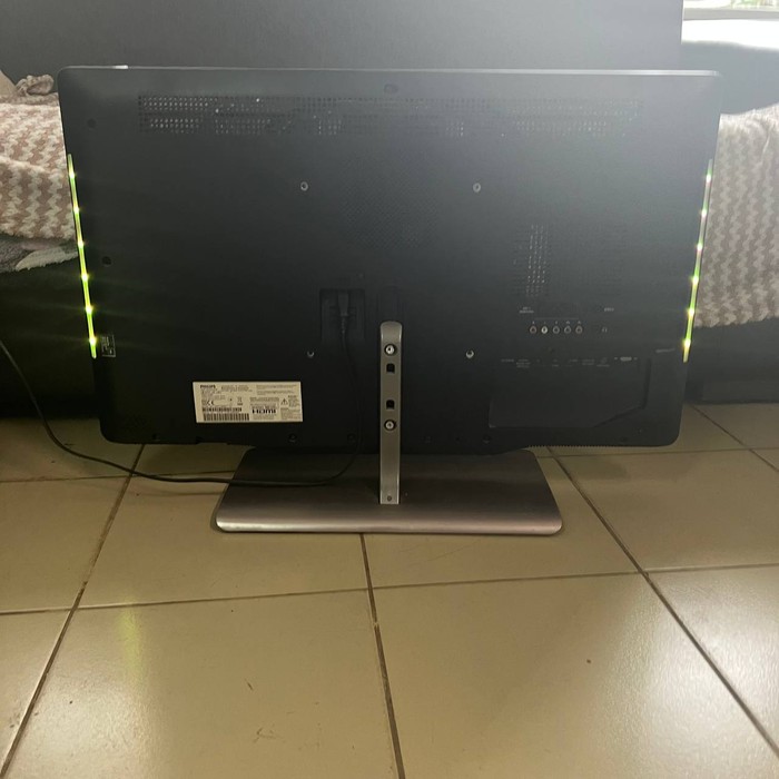 SMART-TV Телевизор Philips 32PFL7606H