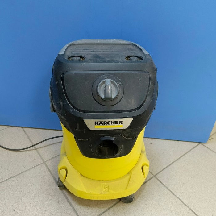 Напольный пылесос KARCHER KWD 3