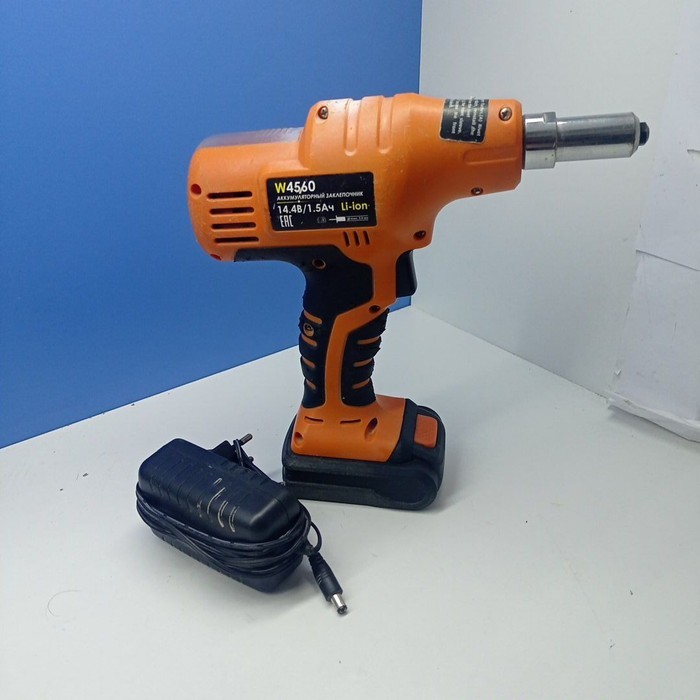 Заклепочник Messer W4560