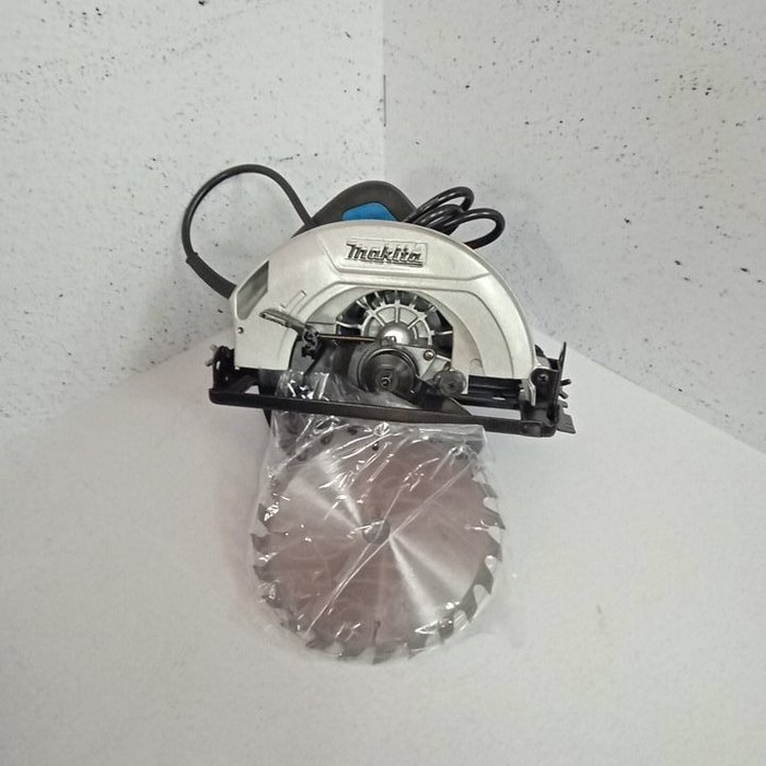 Циркулярная пила Makita HS7000