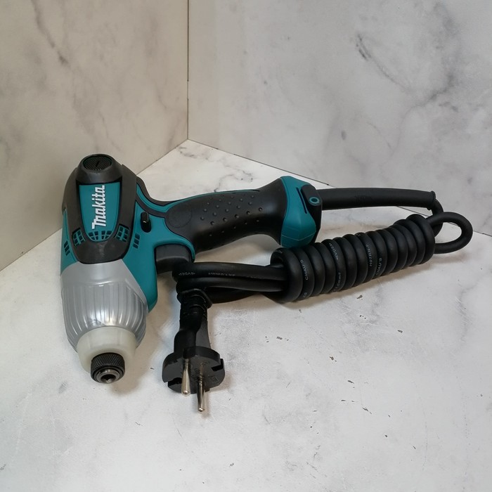Шуруповерт Makita TD0101
