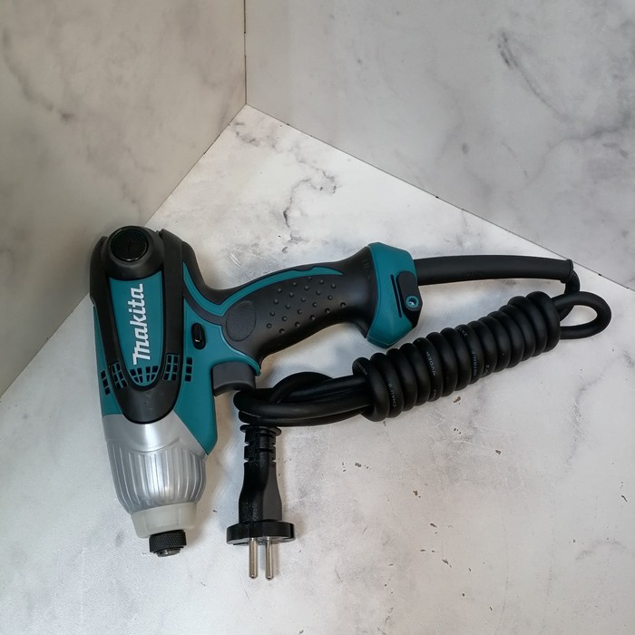 Шуруповерт Makita TD0101