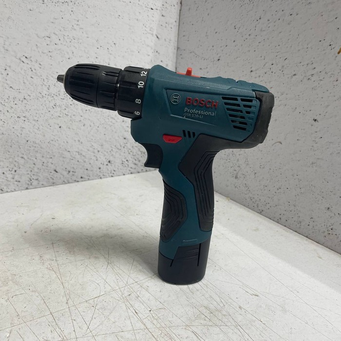 Шуруповерт Bosch GSR-120li