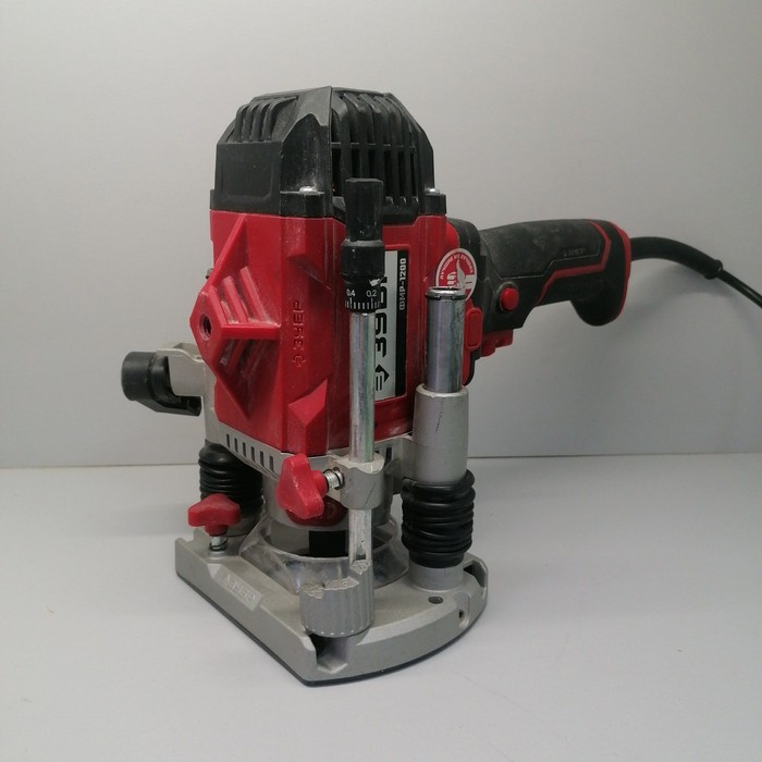 Фрезер ЗУБР ФМР-1200