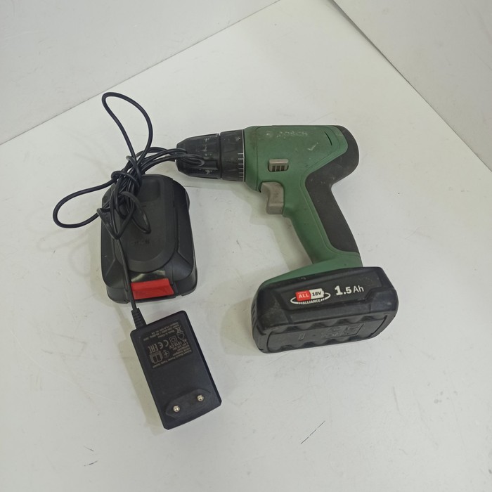 Шуруповерт Bosch UniversalDrill 18