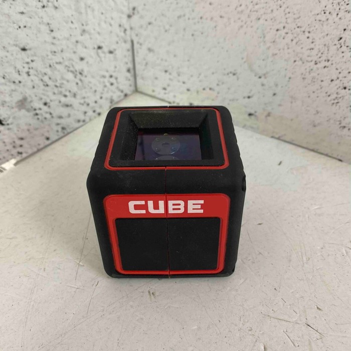Лазерный уровень Cube Laser class 2