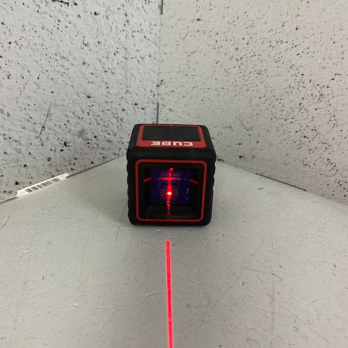 Лазерный уровень Cube Laser class 2