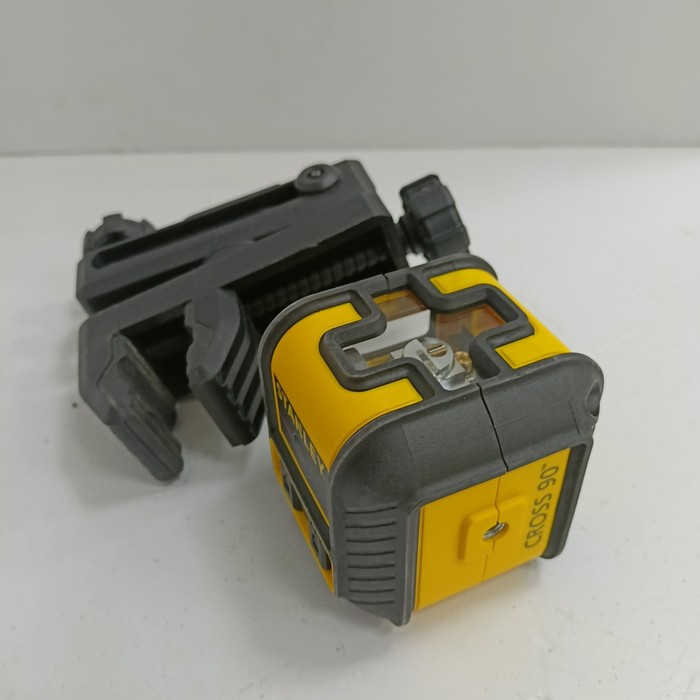 Лазерный уровень Stanley Cross 90