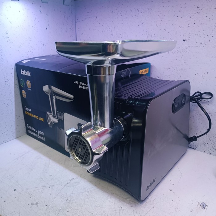 Мясорубка BBK MG3001