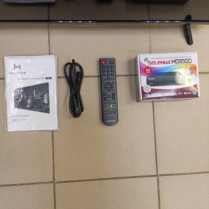 Телевизор HARPER 32R777T