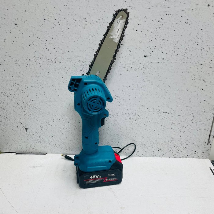 Электропила Makita 26V