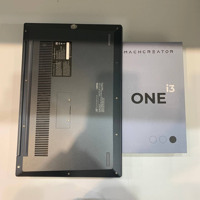 Ноутбук Machreator ONE i3